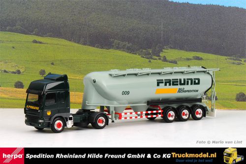 Herpa 153300 H Freund Daf CF Space Cab onderlosser bulkoplegger