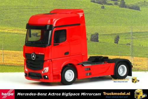 Herpa 309189-003 Mercedes-Benz Actros BigSpace Mirrorcam 4x2 trekker rood