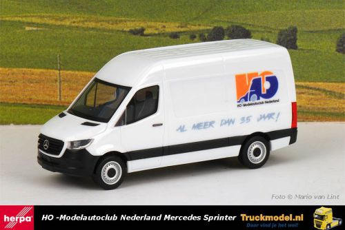 Herpa HO Modelautoclub Nederland Mercedes Sprinter bestelwagen